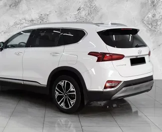 Wynajmij Hyundai Santa Fe 2019 w Azerbejdżanie. Paliwo: Benzyna. Moc:  KM ➤ Koszt od 140 AZN za dobę.
