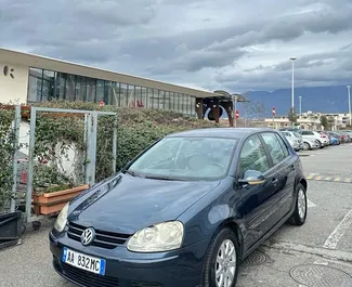 Wynajmij Volkswagen Golf 5 2007 w Albanii. Paliwo: Diesel. Moc:  KM ➤ Koszt od 15 EUR za dobę.