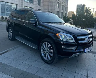 Wypożyczalnia Mercedes-Benz GL450 w Tbilisi, Gruzja ✓ Nr 12162. ✓ Skrzynia Automatyczna ✓ Opinii: 0.