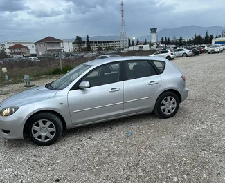 Mazda 3 – samochód kategorii Ekonomiczny, Komfort na wynajem w Albanii ✓ Depozyt 100 EUR ✓ Ubezpieczenie: OC, CDW, SCDW, FDW, Od Kradzieży, Zagranica, Młody, Bez Depozytu.
