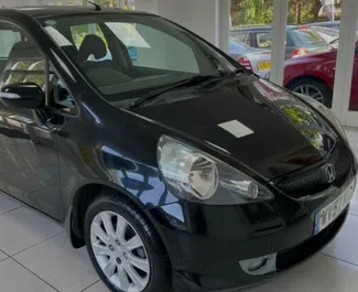 Wypożyczalnia Honda Jazz na lotnisku w Tiranie, Albania ✓ Nr 11960. ✓ Skrzynia Automatyczna ✓ Opinii: 0.