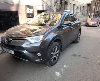 Wynajmij Toyota Rav4 2018 w Gruzji. Paliwo: Benzyna. Moc: 176 KM ➤ Koszt od 160 GEL za dobę.