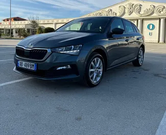 Wynajmij Skoda Scala 2021 w Albanii. Paliwo: Benzyna. Moc:  KM ➤ Koszt od 20 EUR za dobę.