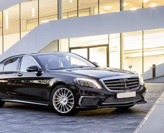 Wypożyczalnia Mercedes-Benz S-Class w Baku, Azerbejdżan ✓ Nr 11973. ✓ Skrzynia Automatyczna ✓ Opinii: 0.