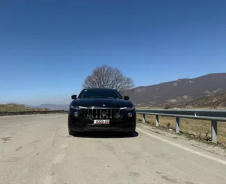 Wynajmij Maserati Levante S 2022 w Gruzji. Paliwo: Benzyna. Moc: 350 KM ➤ Koszt od 528 GEL za dobę.
