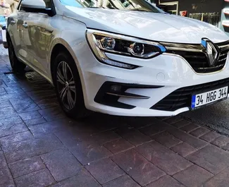 Renault Megane Sedan 2024 do wynajęcia w Stambule. Limit przebiegu 250 km/dzień.
