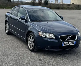 Wynajmij Volvo S40 2012 w Albanii. Paliwo: Diesel. Moc: 150 KM ➤ Koszt od 20 EUR za dobę.