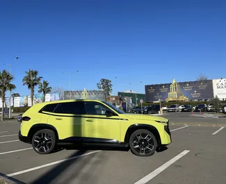 Wynajmij BMW XM 2025 w Gruzji. Paliwo: Hybryda. Moc: 500 KM ➤ Koszt od 1375 GEL za dobę.