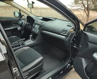 Subaru Crosstrek 2017 do wynajęcia w Tbilisi. Limit przebiegu 250 km/dzień.