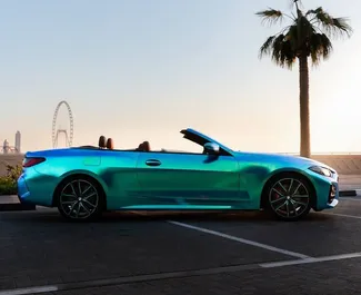 Wynajmij BMW 430i Cabrio 2022 w ZEA. Paliwo: Benzyna. Moc: 255 KM ➤ Koszt od 430 AED za dobę.