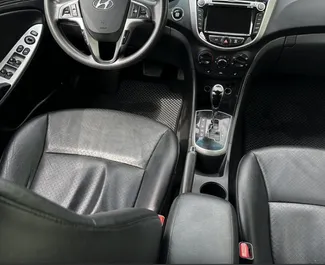 Wynajem samochodu Hyundai Accent Blue nr 11956 (Automatyczna) w Durres, z silnikiem 1,6l. Diesel ➤ Bezpośrednio od Deni w Albanii.