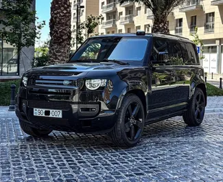 Wynajmij Land Rover Defender 2022 w Azerbejdżanie. Paliwo: Benzyna. Moc: 400 KM ➤ Koszt od 550 AZN za dobę.