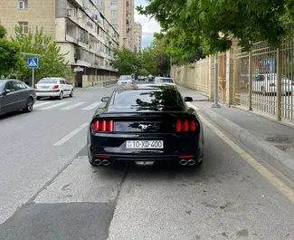 Wynajmij Ford Mustang Coupe 2018 w Azerbejdżanie. Paliwo: Benzyna. Moc: 354 KM ➤ Koszt od 105 AZN za dobę.
