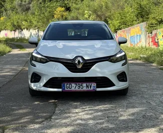 Wynajmij Renault Clio 5 2021 w Czarnogórze. Paliwo: Hybryda. Moc: 140 KM ➤ Koszt od 39 EUR za dobę.