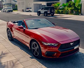 Wypożyczalnia Ford Mustang Cabrio na lotnisku Al Maktoum, ZEA ✓ Nr 11030. ✓ Skrzynia Automatyczna ✓ Opinii: 0.