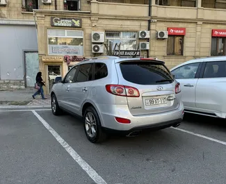 Wynajmij Hyundai Santa Fe 2010 w Azerbejdżanie. Paliwo: Diesel. Moc: 195 KM ➤ Koszt od 65 AZN za dobę.