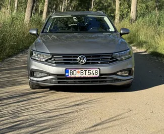 Volkswagen Passat Variant – samochód kategorii Komfort, Premium na wynajem w Czarnogórze ✓ Depozyt 300 EUR ✓ Ubezpieczenie: OC, CDW, SCDW, FDW, Zagranica.
