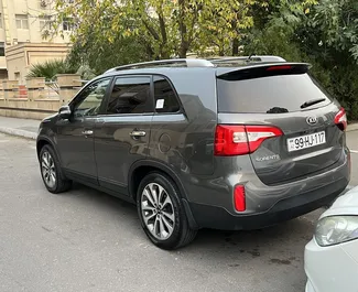 Wynajmij Kia Sorento 2014 w Azerbejdżanie. Paliwo: Diesel. Moc: 195 KM ➤ Koszt od 78 AZN za dobę.