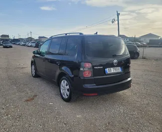 Silnik Diesel 1,9 l – Wynajmij Volkswagen Touran w Tiranie.