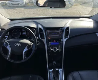 Wynajem samochodu Hyundai i30 nr 13258 (Automatyczna) na lotnisku w Tiranie, z silnikiem 1,6l. Diesel ➤ Bezpośrednio od Johanes w Albanii.