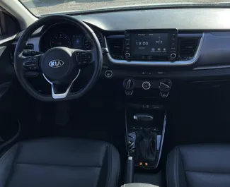 Wynajem samochodu Kia Stonic nr 13254 (Automatyczna) na lotnisku w Tiranie, z silnikiem 1,6l. Diesel ➤ Bezpośrednio od Johanes w Albanii.