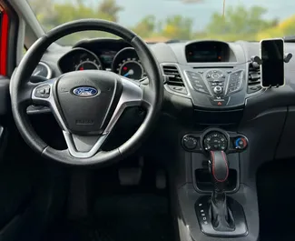 Ford Fiesta Ecoboost 2017 do wynajęcia w Budvie. Limit przebiegu nieograniczony.