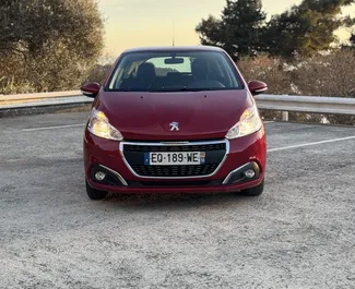 Wynajmij Peugeot 208 2017 w Czarnogórze. Paliwo: Benzyna. Moc: 82 KM ➤ Koszt od 32 EUR za dobę.