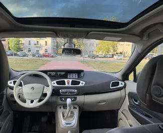 Wypożyczalnia Renault Grand Scenic w Budvie, Czarnogóra ✓ Nr 13403. ✓ Skrzynia Automatyczna ✓ Opinii: 2.