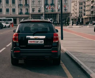 Wynajmij Chevrolet Captiva 2018 w Uzbekistanie. Paliwo: Benzyna. Moc: 167 KM ➤ Koszt od 70 USD za dobę.