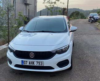 Wynajem samochodu Fiat Egea nr 13534 (Automatyczna) w Alanyi, z silnikiem 1,6l. Benzyna ➤ Bezpośrednio od Serdar w Turcji.