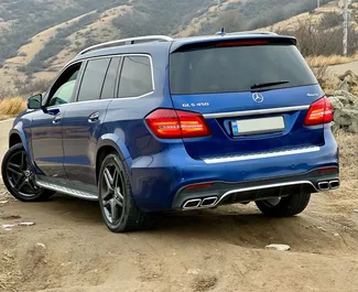 Wynajmij Mercedes-Benz GLS-Class 2019 w Gruzji. Paliwo: Benzyna. Moc: 367 KM ➤ Koszt od 230 GEL za dobę.