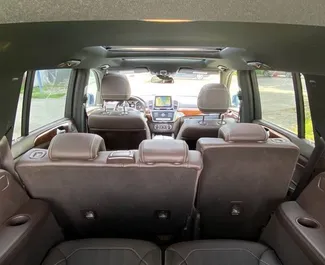 Mercedes-Benz GLS-Class 2019 do wynajęcia w Tbilisi. Limit przebiegu 250 km/dzień.