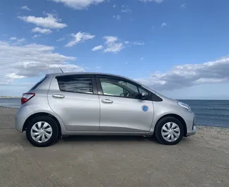 Wynajem samochodu Toyota Vitz nr 11209 (Automatyczna) w Larnace, z silnikiem 1,3l. Benzyna ➤ Bezpośrednio od Maxim na Cyprze.
