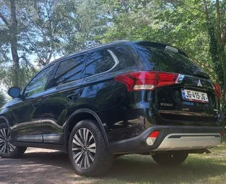 Silnik Benzyna 2,4 l – Wynajmij Mitsubishi Outlander w Tbilisi.