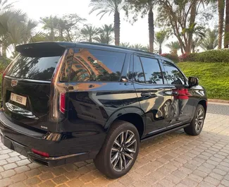 Cadillac Escalade – samochód kategorii Premium, Luksusowy, SUV na wynajem w ZEA ✓ Depozyt 2500 AED ✓ Ubezpieczenie: OC.