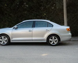 Wynajem samochodu Volkswagen Jetta nr 9697 (Automatyczna) w Durres, z silnikiem 2,0l. Diesel ➤ Bezpośrednio od Erald w Albanii.
