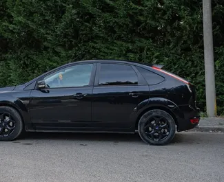 Ford Focus – samochód kategorii Komfort na wynajem w Albanii ✓ Bez Depozytu ✓ Ubezpieczenie: OC.