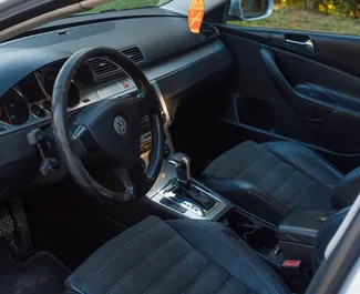 Wynajmij Volkswagen Passat Variant 2010 w Albanii. Paliwo: Diesel. Moc: 120 KM ➤ Koszt od 14 EUR za dobę.