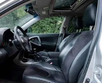 Toyota Rav4 2007 do wynajęcia w Durres. Limit przebiegu nieograniczony.