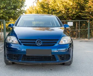 Wynajmij Volkswagen Golf Plus 2005 w Albanii. Paliwo: Diesel. Moc: 140 KM ➤ Koszt od 10 EUR za dobę.