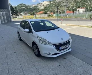 Peugeot 208 – samochód kategorii Ekonomiczny, Komfort na wynajem w Czarnogórze ✓ Bez Depozytu ✓ Ubezpieczenie: OC, SCDW, Zagranica.