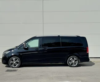 Wynajmij Mercedes-Benz V-Class 2018 w Czarnogórze. Paliwo: Diesel. Moc: 163 KM ➤ Koszt od 150 EUR za dobę.