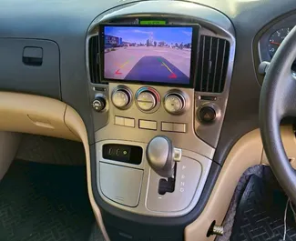 Wynajem samochodu Hyundai H1 nr 14035 (Automatyczna) na lotnisku Suvarnabhumi w Bangkoku, z silnikiem 2,5l. Diesel ➤ Bezpośrednio od Worawut w Tajlandii.