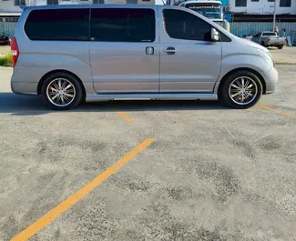 Hyundai H1 – samochód kategorii Komfort, Crossover, Minivan na wynajem w Tajlandii ✓ Depozyt 20000 THB ✓ Ubezpieczenie: OC, SCDW.