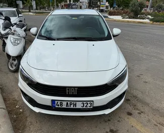 Wypożyczalnia Fiat Egea w Fethiye, Turcja ✓ Nr 11779. ✓ Skrzynia Manualna ✓ Opinii: 0.