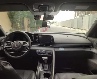 Wynajem samochodu Hyundai Elantra nr 13941 (Automatyczna) w Dubaju, z silnikiem l. Benzyna ➤ Bezpośrednio od Mohammad w ZEA.