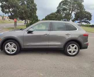 Silnik Benzyna 3,6 l – Wynajmij Porsche Cayenne w Tbilisi.