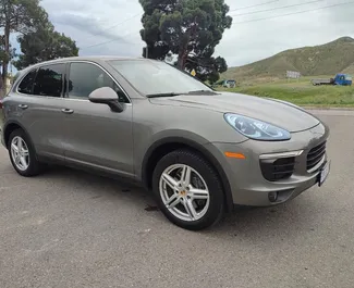 Porsche Cayenne – samochód kategorii Premium, Luksusowy, SUV na wynajem w Gruzji ✓ Bez Depozytu ✓ Ubezpieczenie: OC, CDW, SCDW, FDW, Pasażerowie, Od Kradzieży, Bez Depozytu.