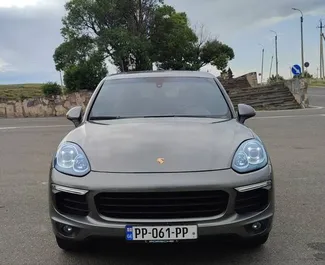 Wypożyczalnia Porsche Cayenne w Tbilisi, Gruzja ✓ Nr 13665. ✓ Skrzynia Automatyczna ✓ Opinii: 1.