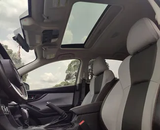 Subaru Crosstrek 2020 do wynajęcia w Tbilisi. Limit przebiegu 250 km/dzień.